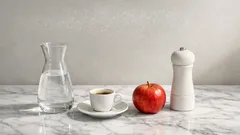 Microplastiche in cucina: 5 abitudini quotidiane che aumentano l’esposizione