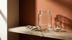Riciclo creativo: trasforma un vasetto delle olive in una decorazione minimal